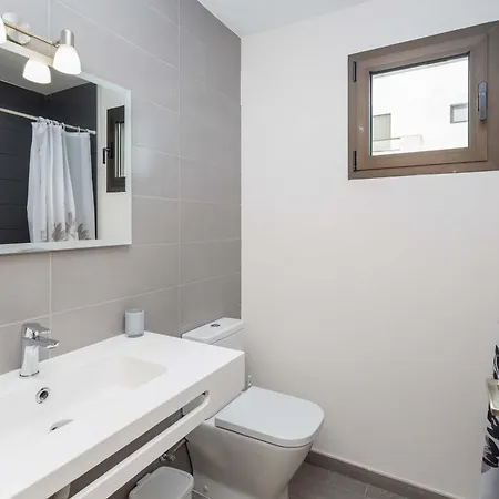 Lightbooking Caleta De Fuste Pueblo Majorero 46 * Ла-Гирра